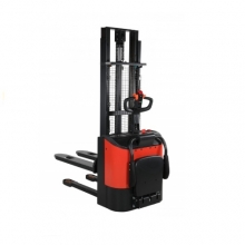 Täiselektriline virnastaja PSE15-C 3200 MM 1500 kg